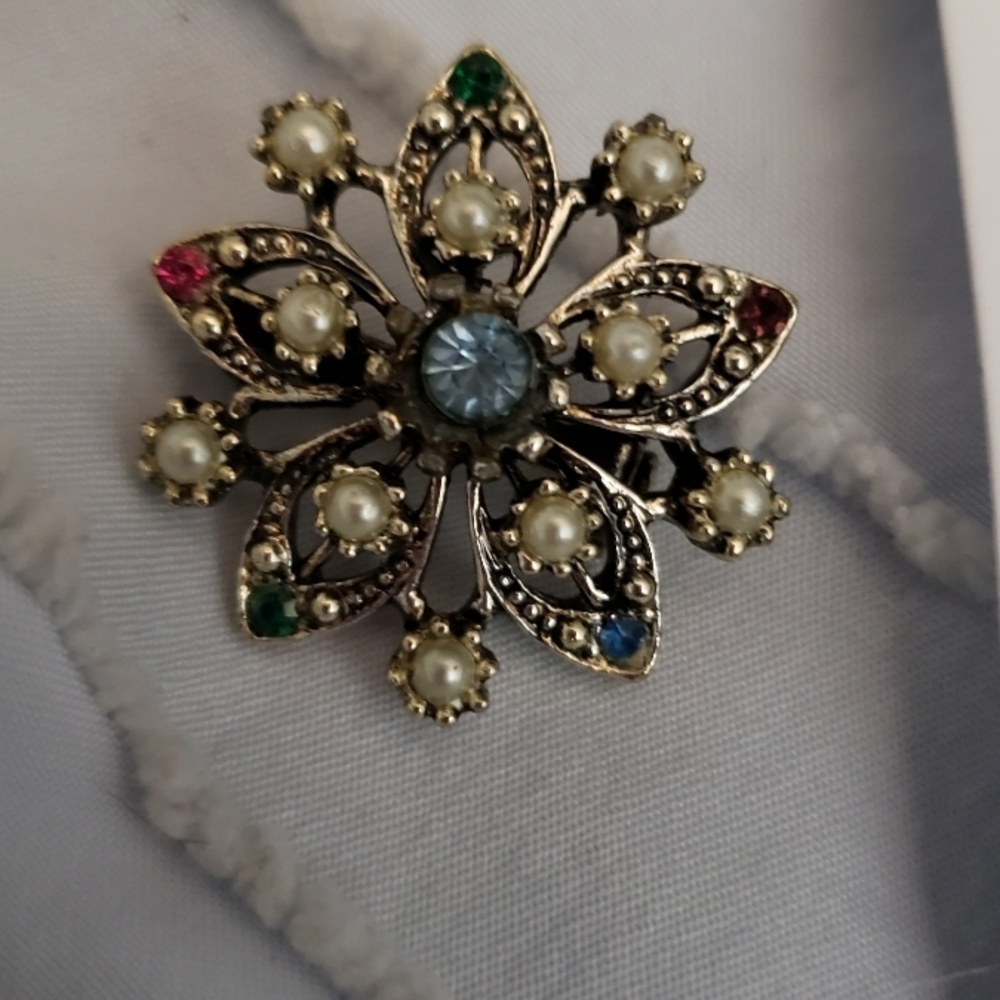 Elegant Multi-Color Snowflake Or Floral Brooch Pin
